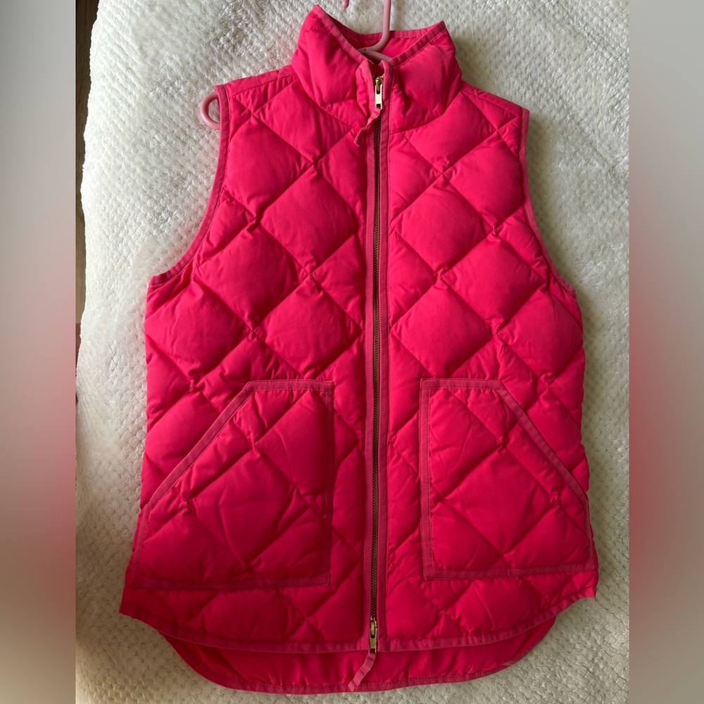 J. Crew Women’s Bright Pink Quilted Vest